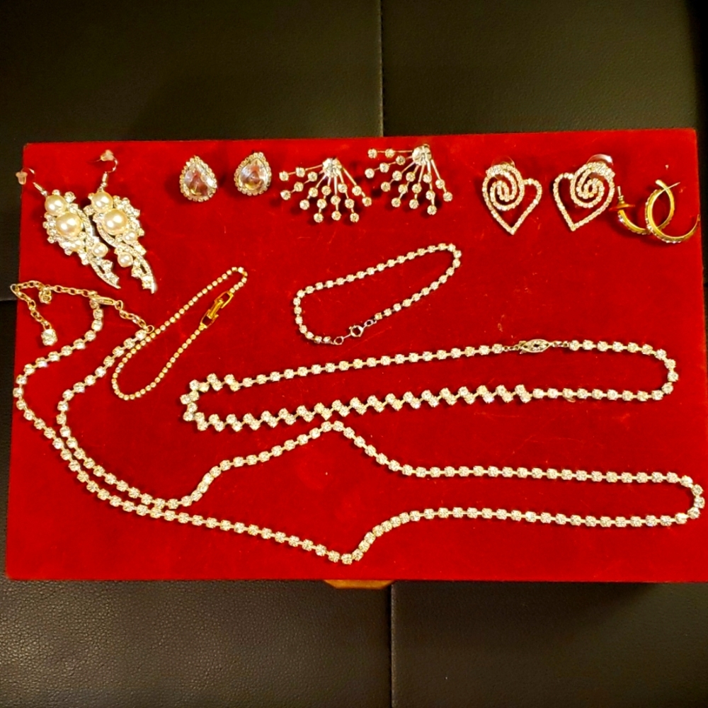 Rhinestone jewelry
